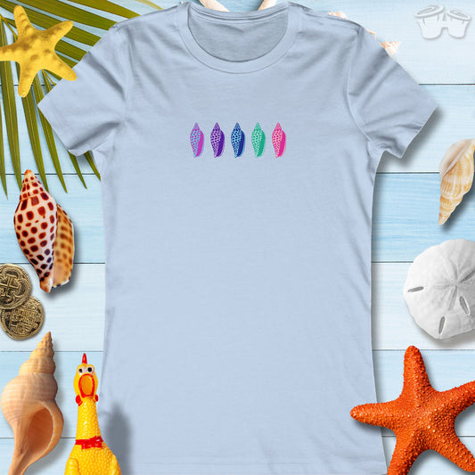 Colorful Junonia seashells design on a beach tee for women, ideal for summer outings and casual gatherings.