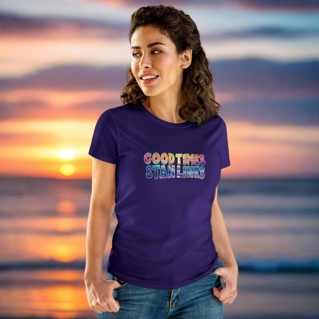Good Times & Tan Lines | Women's Beach Lover | T-Shirt
